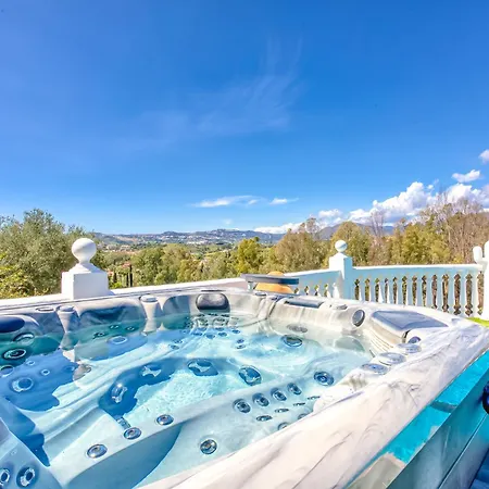 Casa Darcey Villa